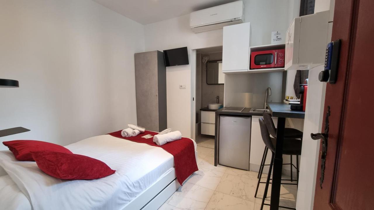 Sweet Home Marceau 6 Studios Hyper Centre Proche De La Mer Et Du Palais كان المظهر الخارجي الصورة